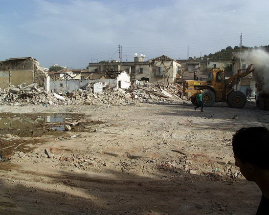 Demolition_seisme18.jpg