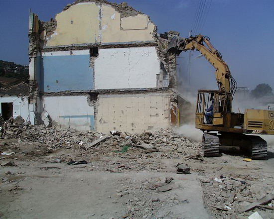 Demolition_seisme35.jpg