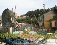 Thenia051203-a32